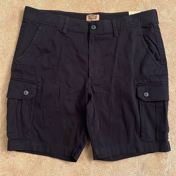 The Foundry Supply Co. Shorts Nwt Foundry Black Cargo Shorts Sz 44
